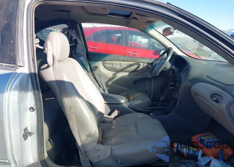 2001 Oldsmobile Alero Gls z USA, uszkodzony, nr VIN 1G3NF12E11C188174